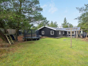 Holiday Home Solgunn - 900m from the sea by Interhome